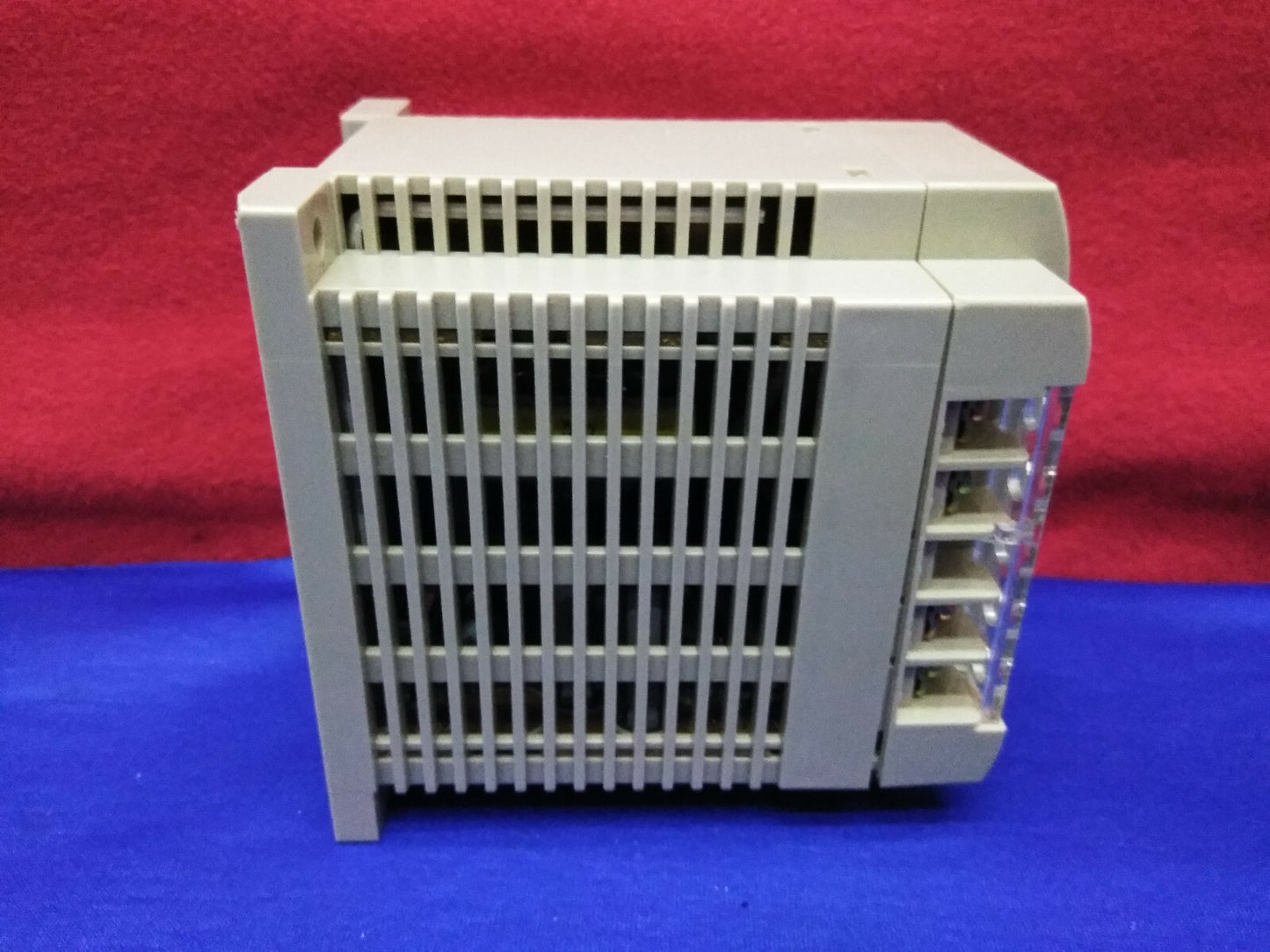 OMRON S82K-05024 VOEDING