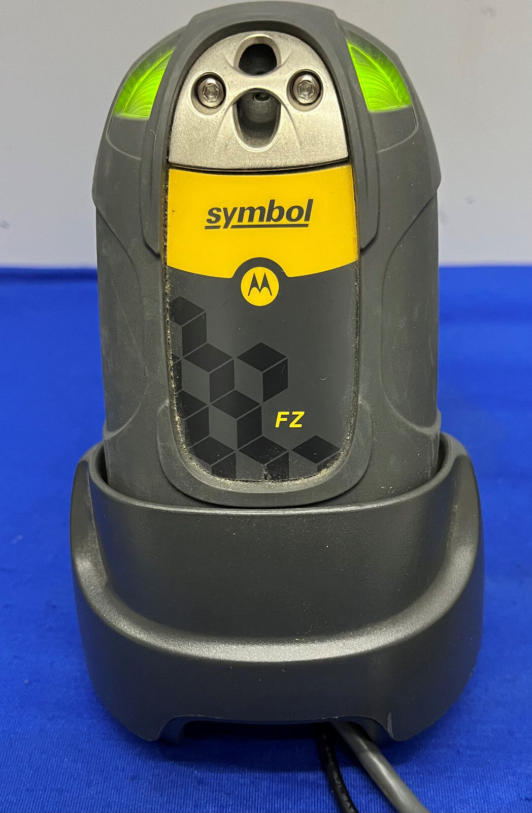 SYMBOL MOTOROLA BARCODE SCANNER LS3578-FZ2005WR w/ CHARGING CRADLE