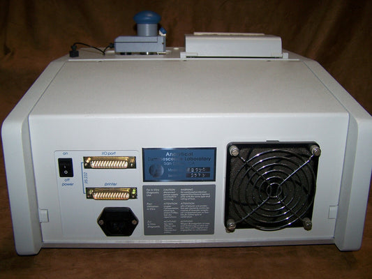 LABORATOIRE DE LUMINESCENCE ANALYTIQUE MONOLIGHT 2010 POUR USAGE DIAGNOSTIQUE INVITRO