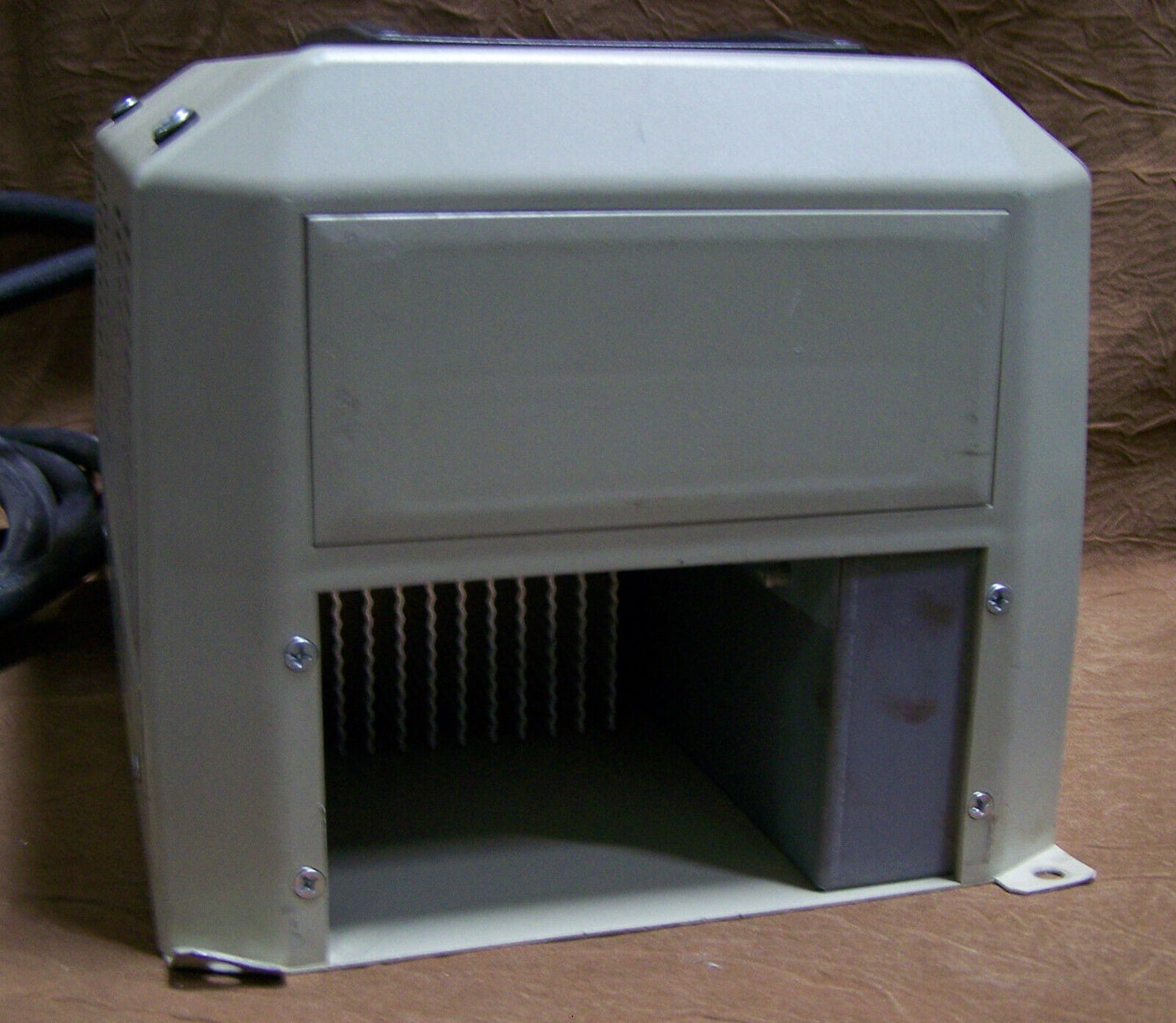 TOSHIBA MODELL G3 TOSVERT-130 TRANSISTOR-WECHSELRICHTER