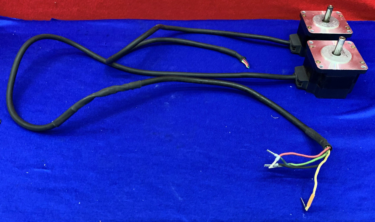Lot von 2 Oriental Motor Vexta PK564AUA 5-Phasen-Schrittmotor