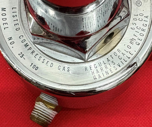 HARRIS 25-100 PRESSURE COMPRESSED GAS REGULATOR 650L WITH 2 USG GAUGES