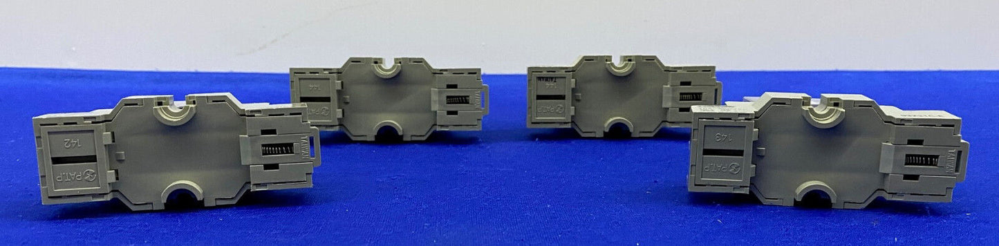 OMRON-RELAIS LY2 MIT DAYTON 2A582E-RELAISSOckeln – 1 Charge mit 4 Stück