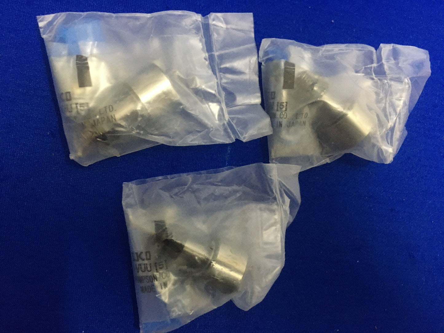 1 LOT OF QTY 3 - IKO CR 10-1 VUU / CR10-1VUU CAM FOLLOWER