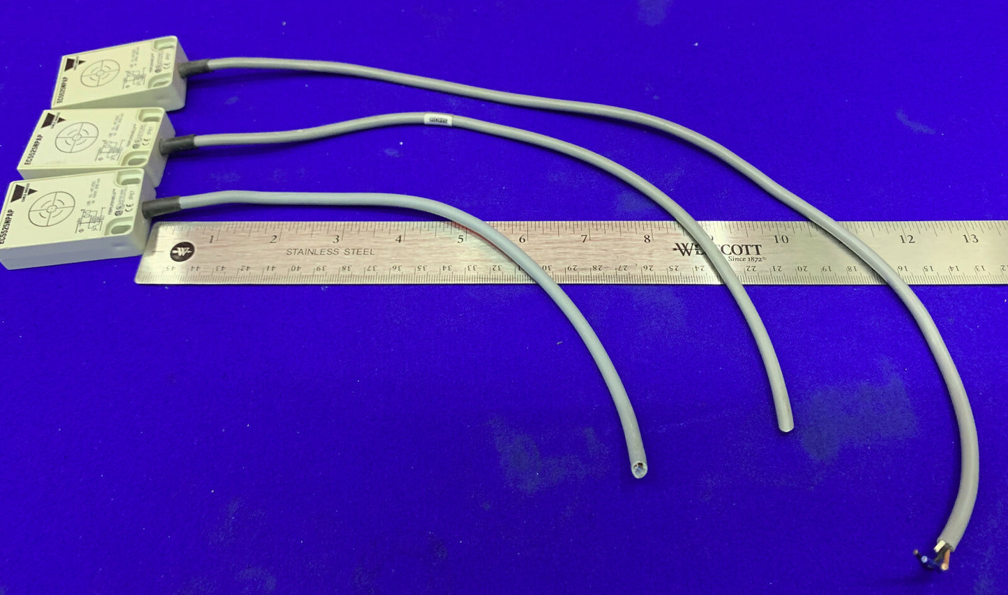 QTY 3 - SENSORI DI PROSSIMITÀ CARLO GAVAZZI EC5525NPAP