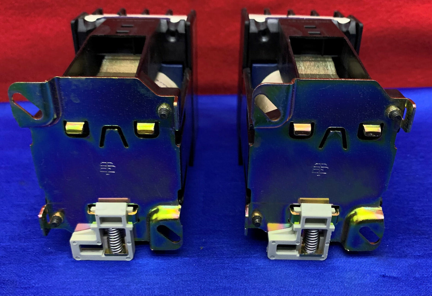 Lot van 2 Telemecanique (Schneider) LP1-D2501 BD 24V Contactor Spoel