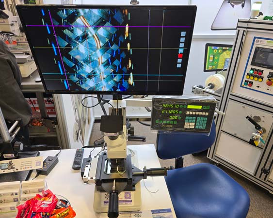 Measuring Toolscope MMBT by Metro CAD MMBT-1D XY ToolScope Measurement Microscope 2
