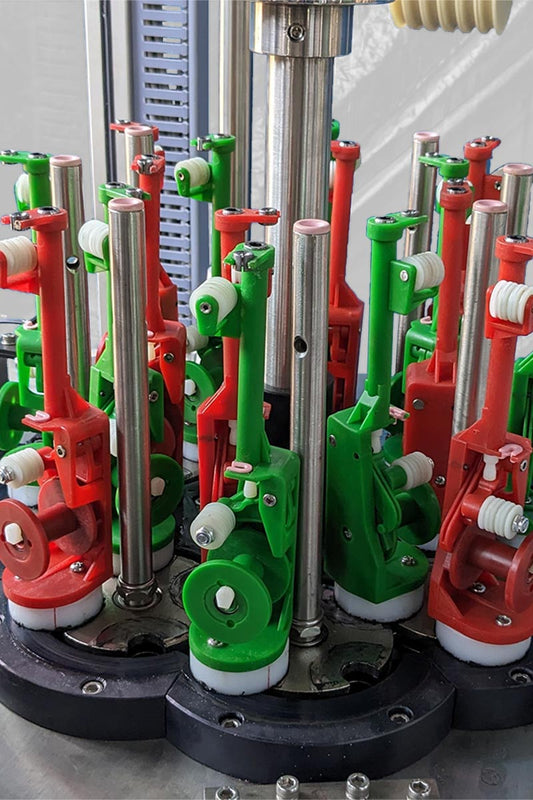 mmbt16cvfwb-vertical-medical-braider-carriers-close-up