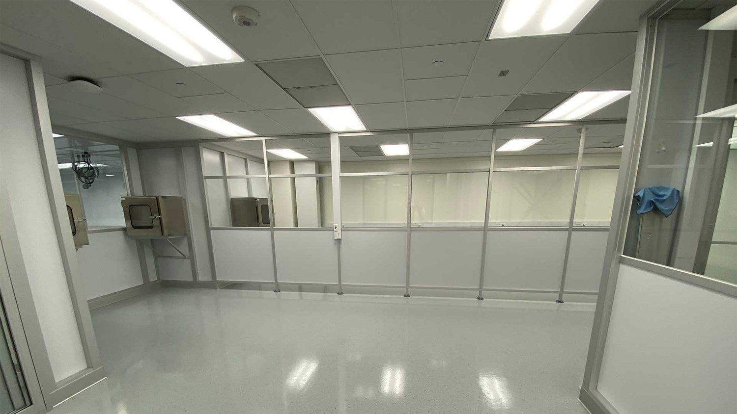 mmbt-metro-cad-boston-scientific-cleanroom-hardwall-front-room-in-room