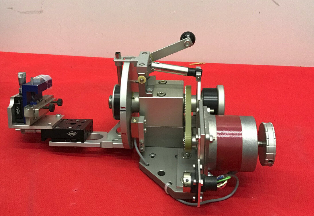 SONCEBOZ 6600R138 COLLETED ROTARY POSITIONER WITH NEWPORT XY STAGE