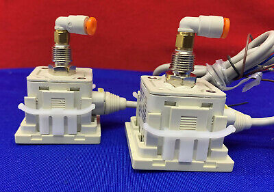 Lot of 2 SMC ZSE40-TI-22L Digital Display Pressure Switch OP.Press,10.0~101