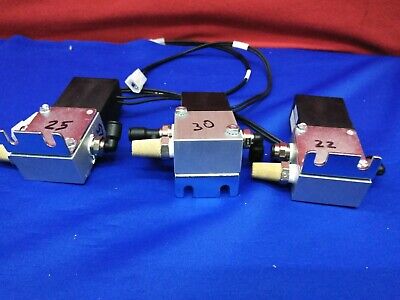 1 LOT, MENGE MIT 3 - HUMPHREY 24 VDC 8 W VAC-125 PSI MAGNETVENTIL