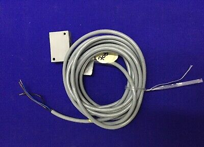 BALLUFF BOS-34K-PS-9-XB-M1-C3 10' KABEL PHOTOELEKTRISCHE SENSOR 