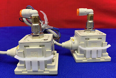 Lot of 2 SMC ZSE40-TI-22L Digital Display Pressure Switch OP.Press,10.0~101