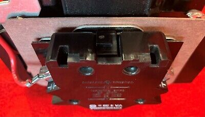 CONTACTOR GE CR305P002 Y CONTACTO AUXILIAR 15D226002 