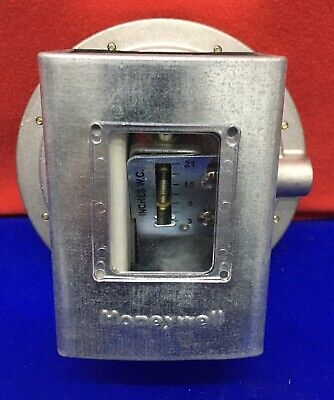 HONEYWELL C645A 1030 / C645A1030 / 0545 GAS/AIR PRESS SWITCH