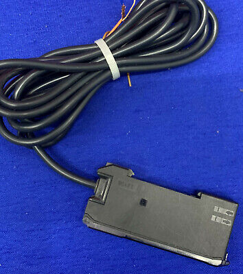 OMRON E3X-MDA11 Photoelectric Sensor 12 to 24 VDC