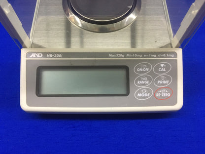 A&D COMPANY LIMITED HR-300i ANALYTICAL BALANCE SCALE