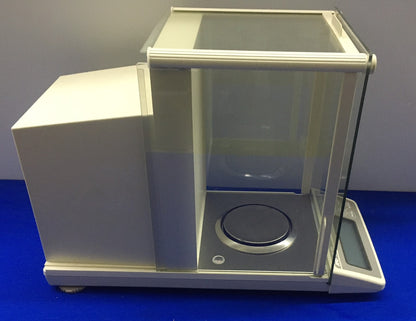 A&D COMPANY LIMITED HR-300i ANALYTICAL BALANCE SCALE