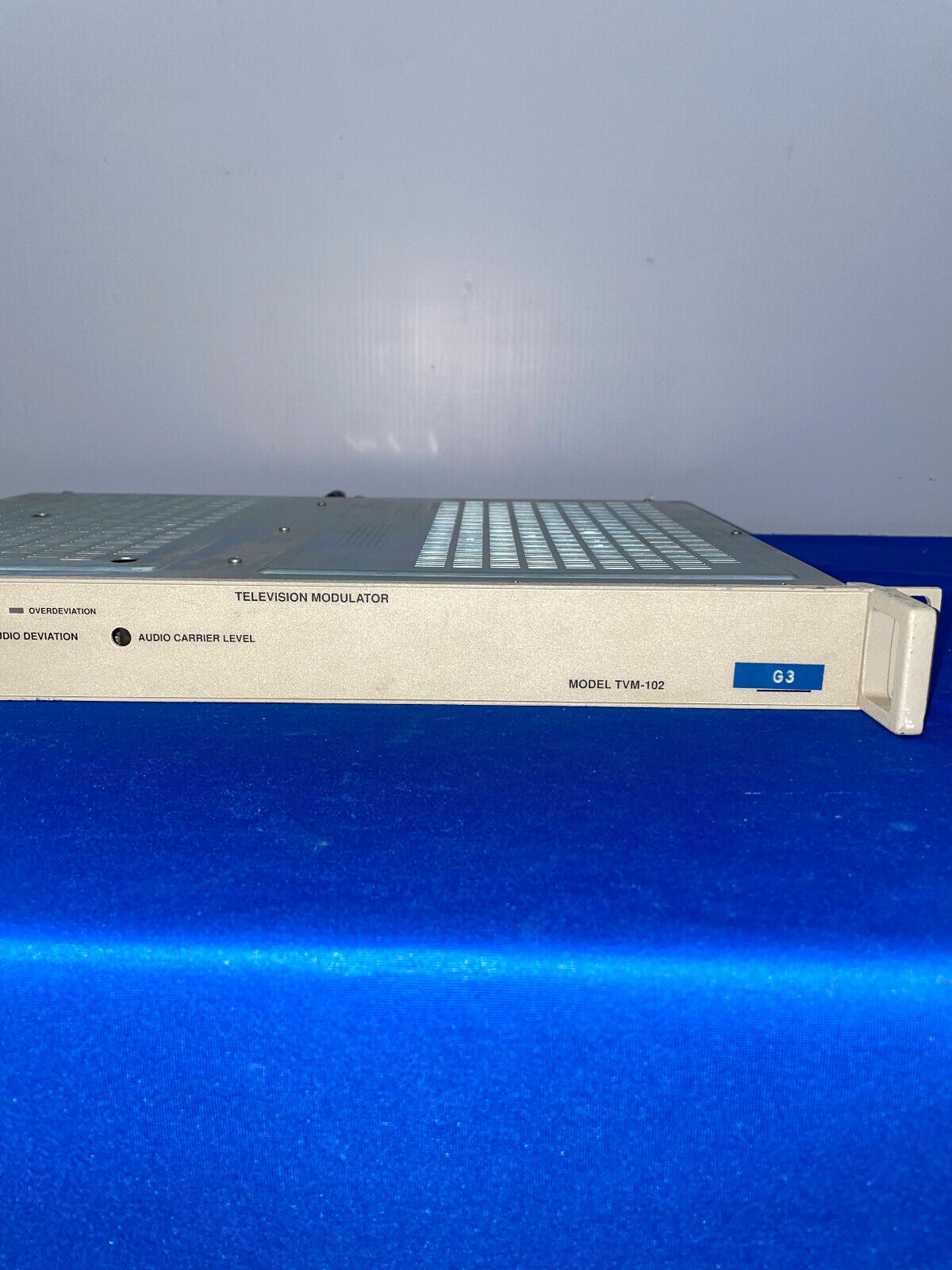 COMMUNICATION MICROWAVE CORP., TVM-102, COM WAVE, TELEVISION MODULATOR