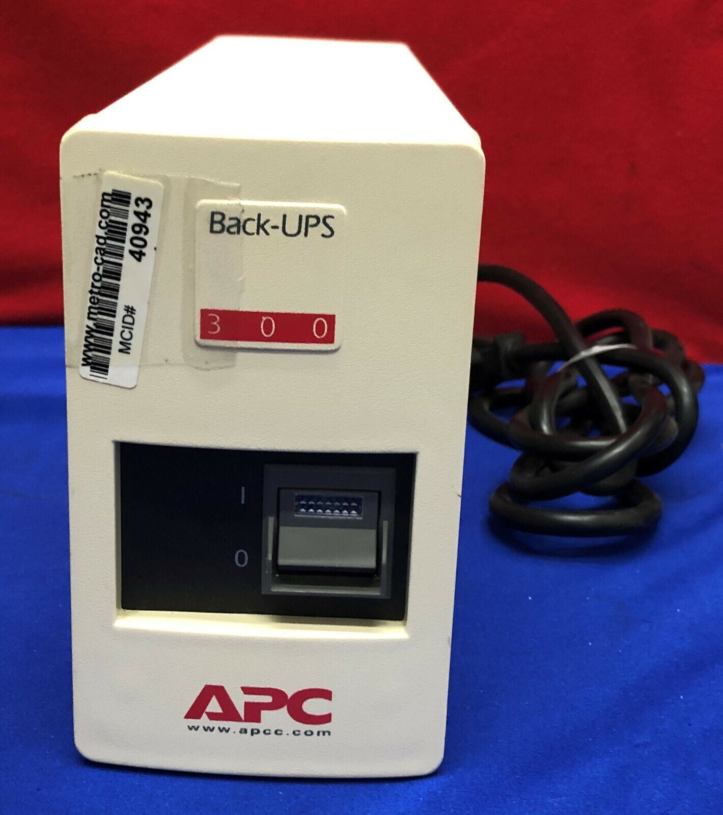 APC MODEL BK 300 SN PB9848550117