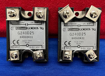 1 LOT QTY OF 2 - CROUZET GORDOS G240D25 SOLID STATE RELAY 84060431