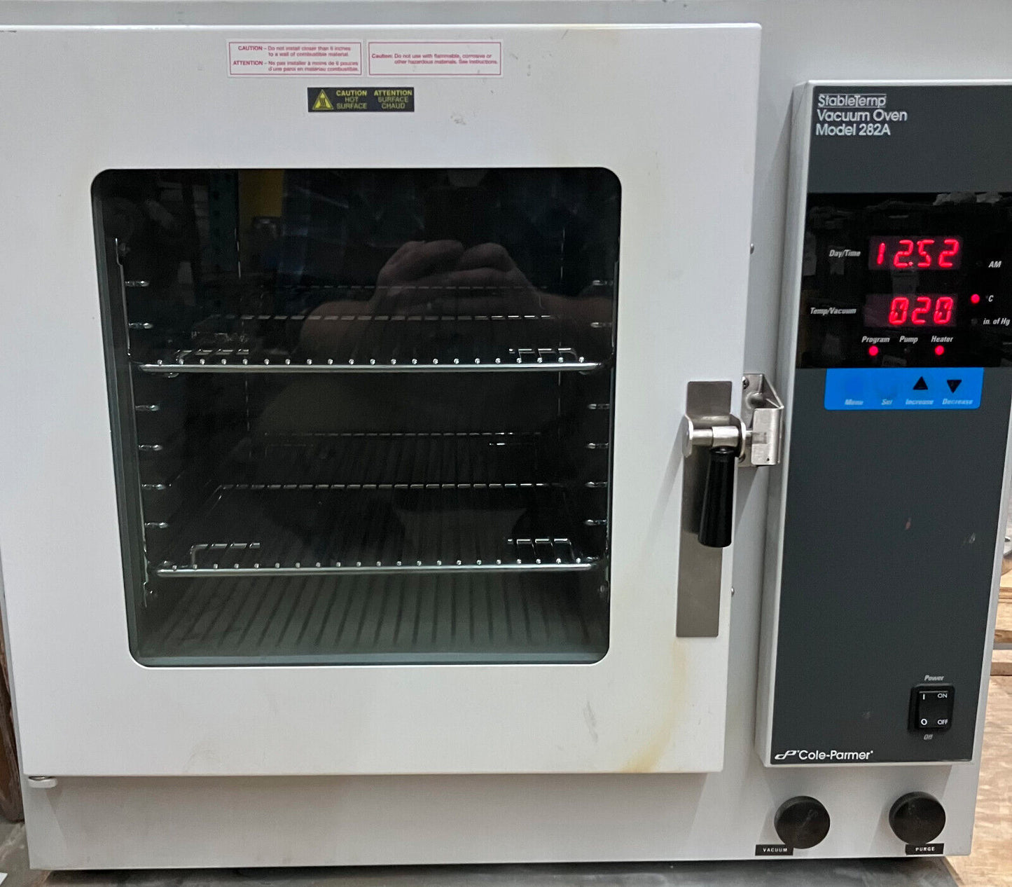 COLE PARMER STABLE TEMP VACUUM OVEN 282A  115V 15A 60HZ