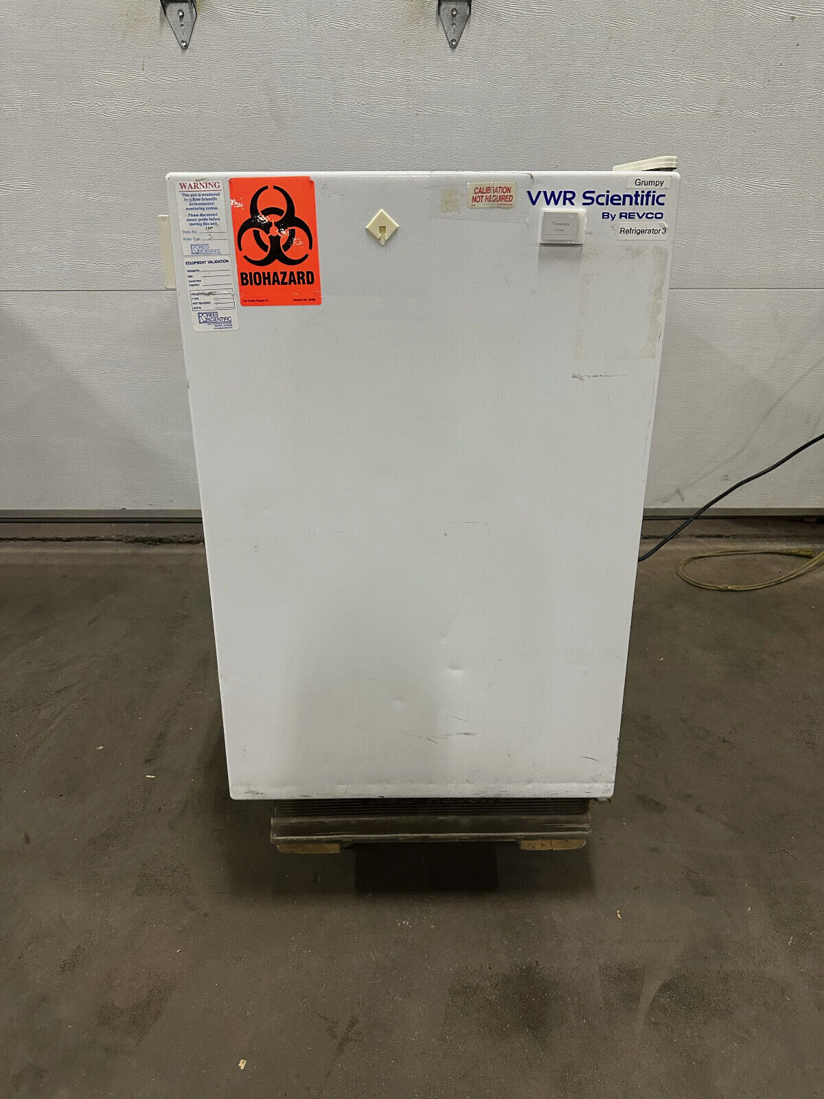 REVCO VWR SCIENTIFIC COMPACT LABORATORY MINI FRIDGE