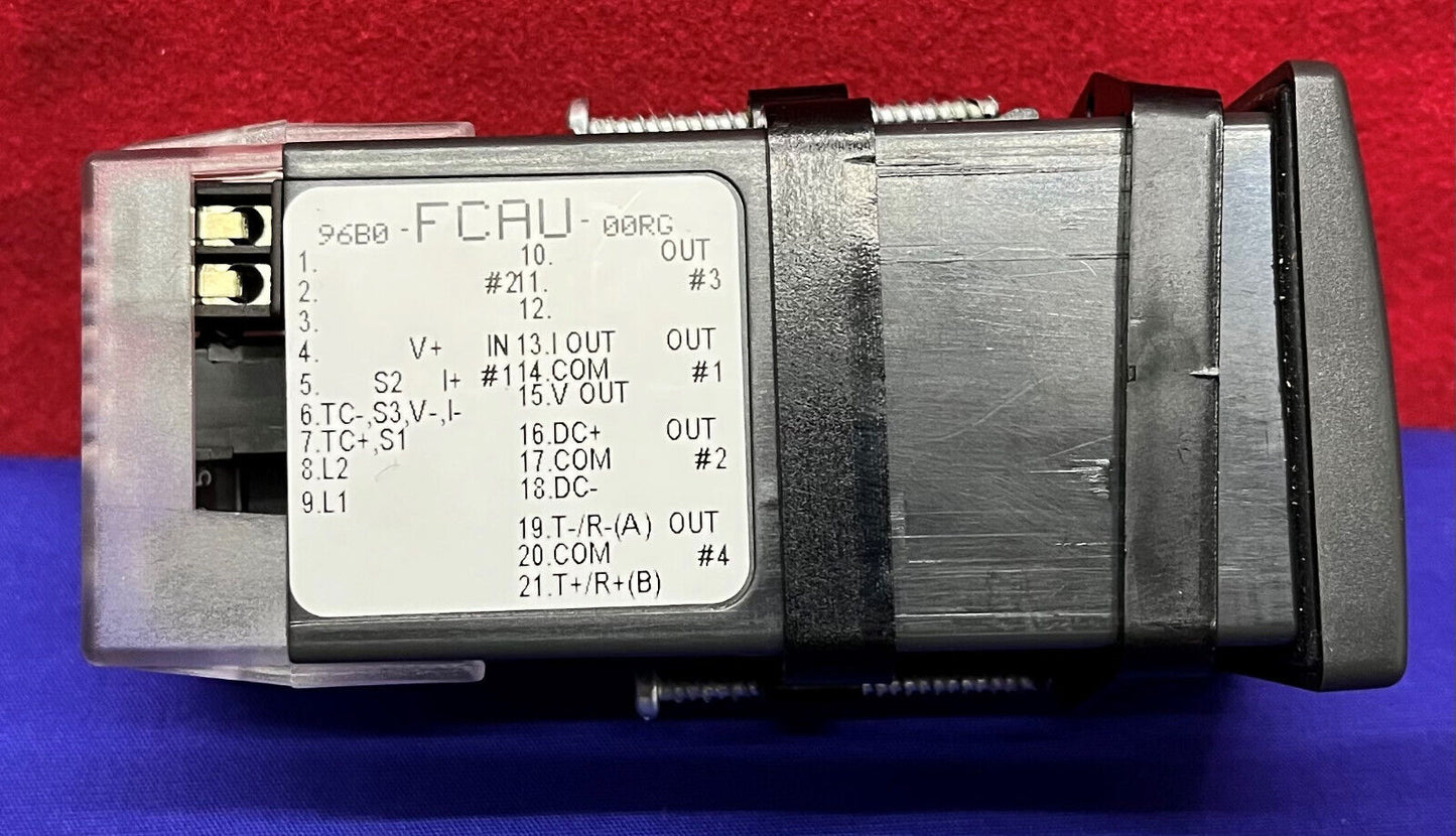 Controlador de temperatura Watlow 96 96B0-FCAU-00RG 24-28 V