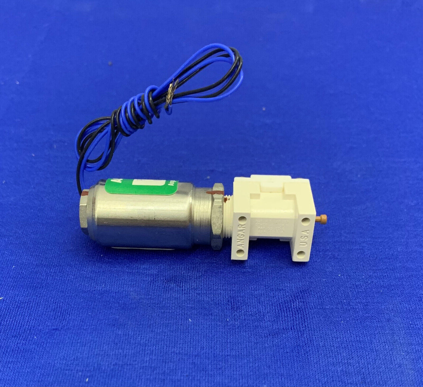 ASCO / ANGAR SOLENOID VALVE P/N 458228 V / 35 PSI 2095