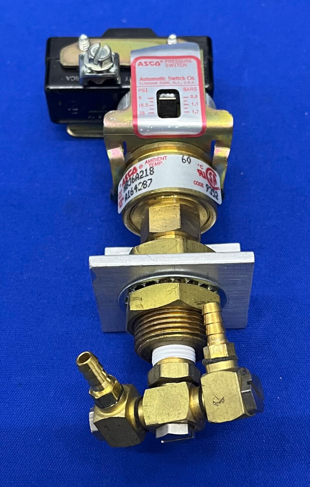 ASCO ®  PRESSURE SWITCH HB36A218 8-25 PSI 0.6-1.7 BARS CODE 9352  1/8 NPT