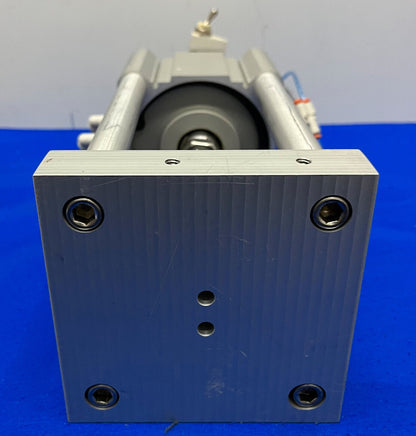 SMC NCDQ2B100-20DZ AIR PNEUMATIC CYLINDER  w/VM1000-4NU-08 & SYA3140