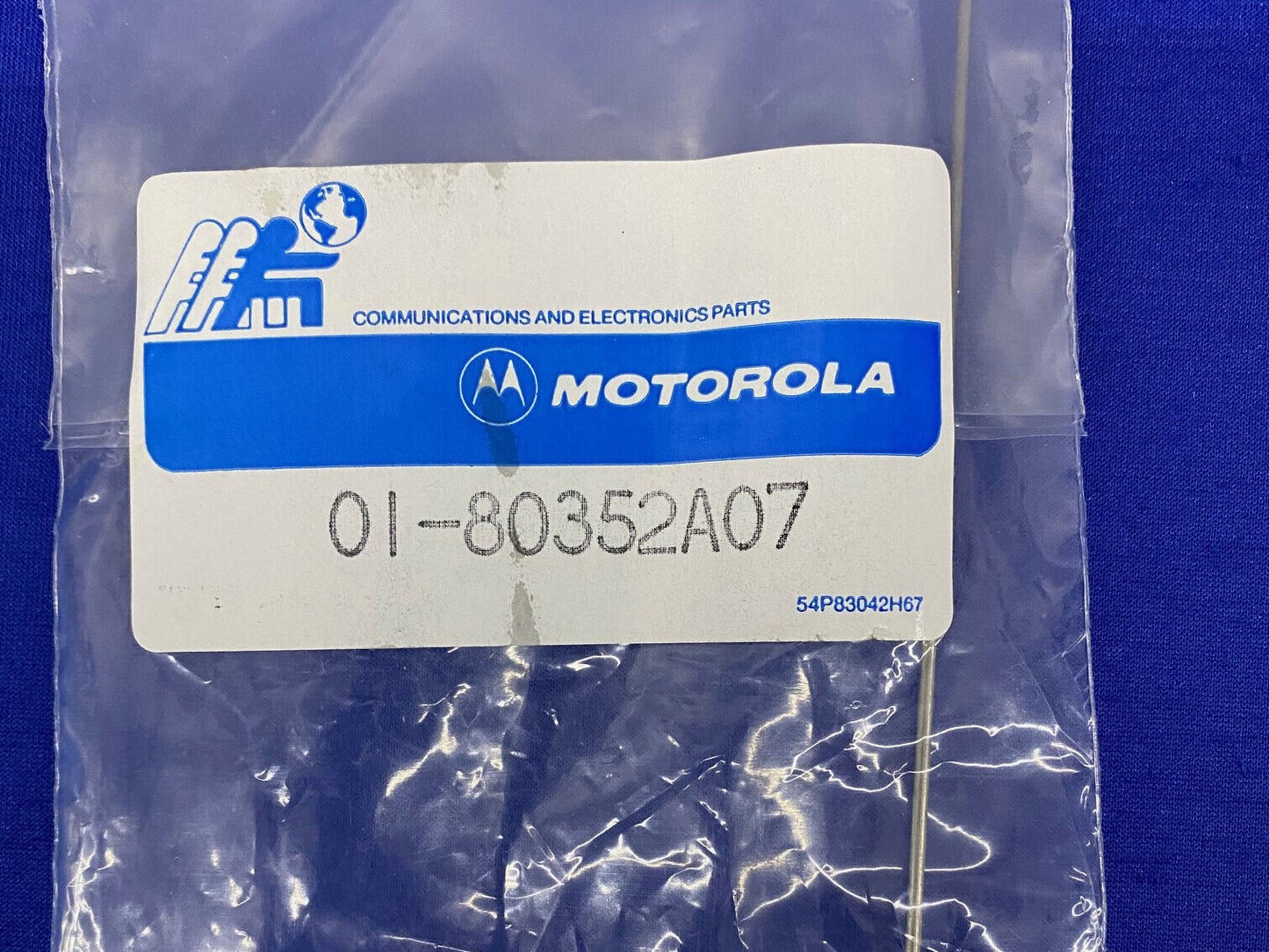 MOTOROLA 01-80351A98 ANTENNA MOUNTING KIT & 01-80352A07 ANTENNA