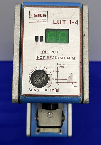 SICK MODEL LUT-1-430 OPTIK ELEKTRONIK LUMINESCENCE SENSOR 18-30 VDC