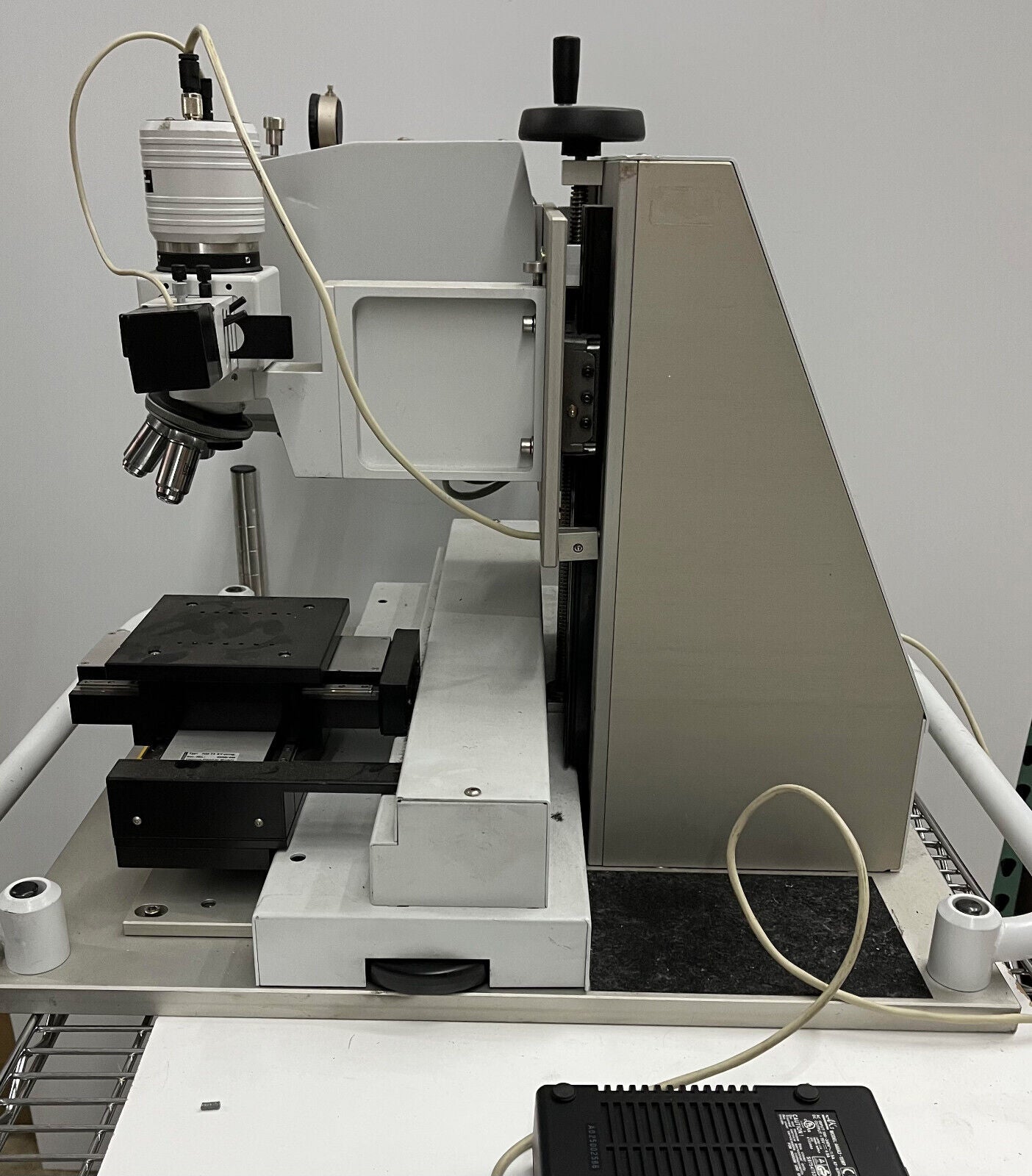 Helmut Fischer GMBH HP 100C XYP Sistema de medición de nanoindentación - PIEZAS/REPARACIÓN