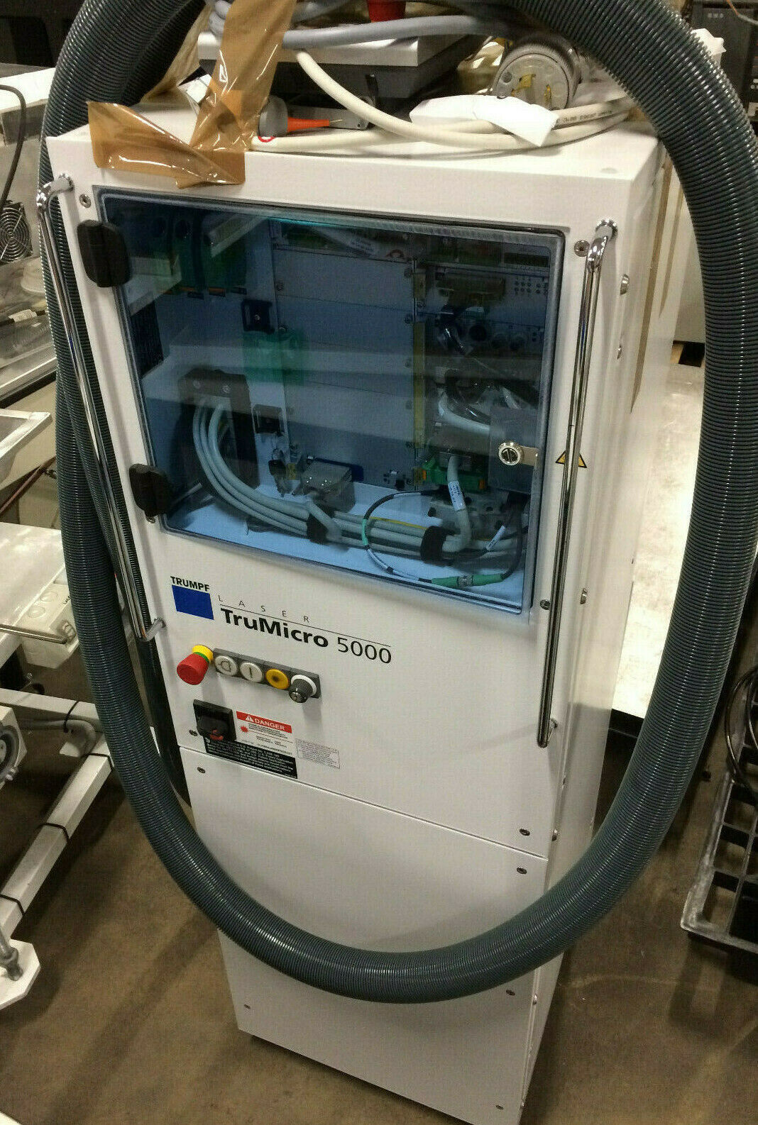 TRUMPF TRUMICRO 5000 LÁSER TRUMICRO 5000 FU02_FEMTO