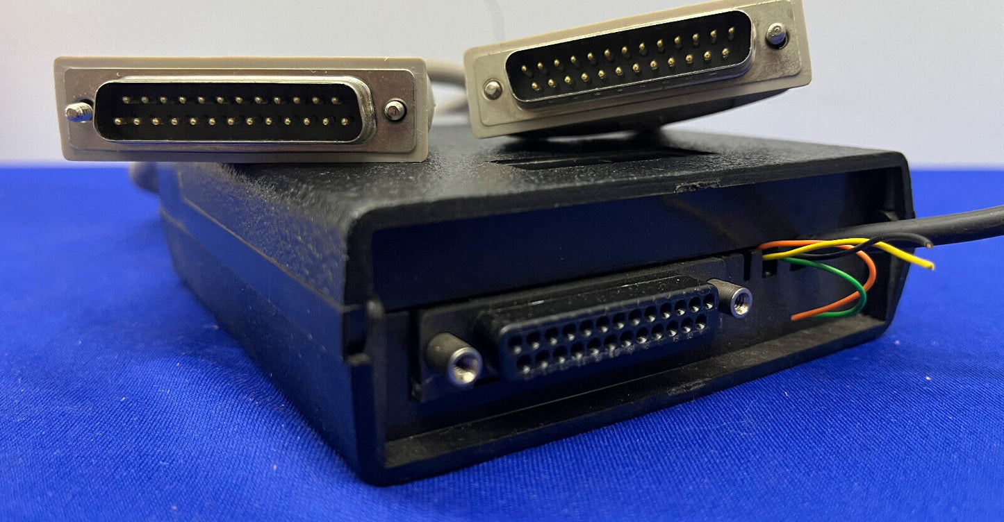 BLACK BOX ME800A-R2 ASYNC-KURZSTRECKENMODEM mit NETZTEIL UND KABEL 