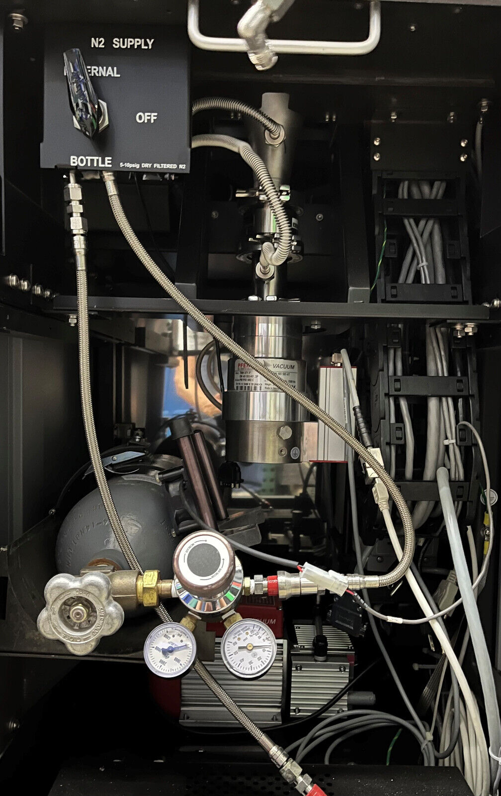 SISTEMA DE CALIBRACIÓN DE VACÍO PORTÁTIL MKS PVS6E MODELO PVS6EACOUABEG - PIEZAS/REPARACIÓN