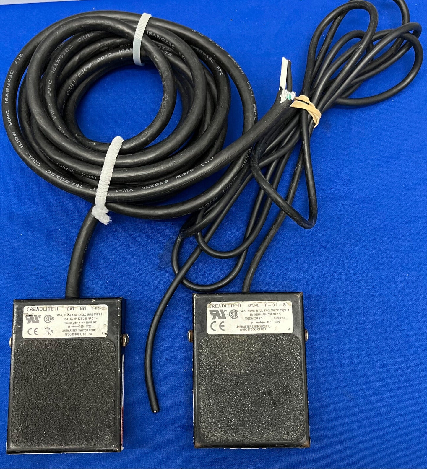 LINEMASTER SWITCH TREADLITE II T-91-S FOOT PEDAL 125-250VAC 15A - 1 LOT QTY 2