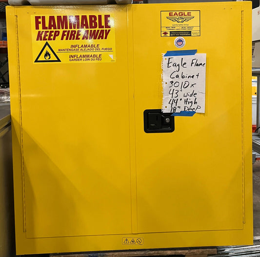 JUSTRITE / EAGLE 3010X 30 GAL CAPACITY FLAMMABLE LIQUID STORAGE CABINET