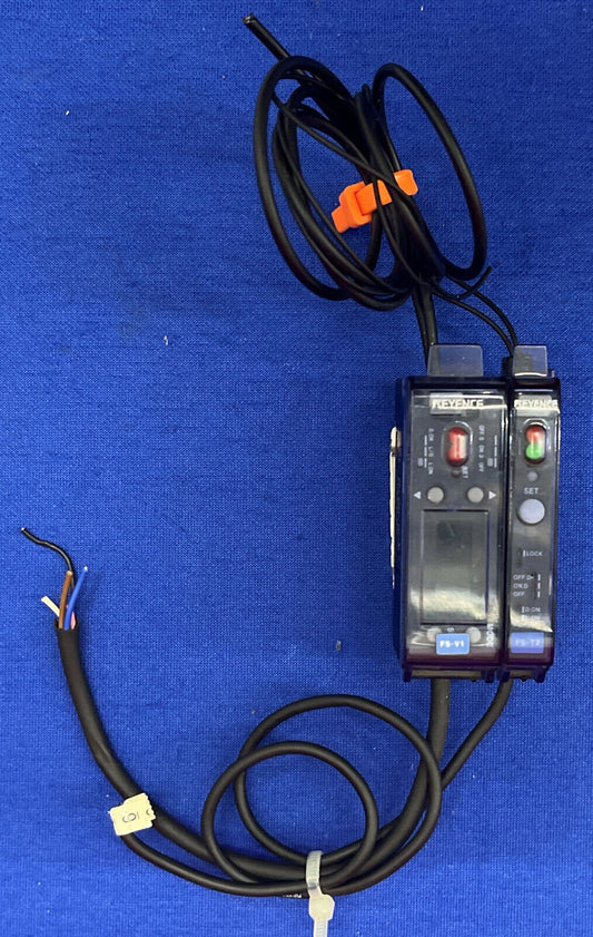 Keyence FS-V1 (1) & Keyence (1) FS-T2 Fiber Optic Sensors