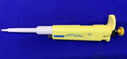 COLE PARMER 07911-17 ADJUSTABLE VOLUME PIPETTE 10 - 100UL