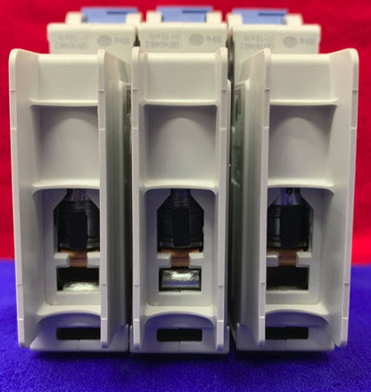 QTY 3 - Allen-Bradley 1489-M / 1489-M1D150 SER D CIRCUIT BREAKERS