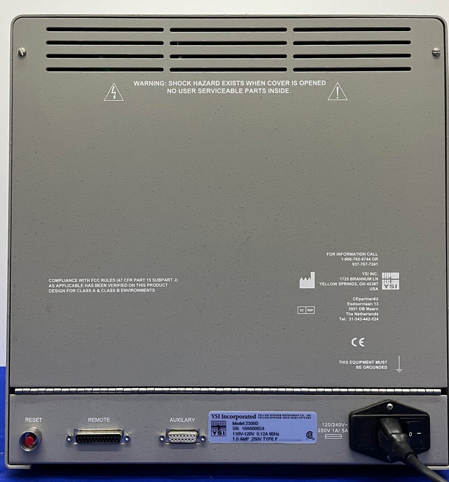 YSI 2300D STAT PLUS GLUKOSE-LAKTAT-ANALYSATOR 110 V-120 V YELLOWSPRINGS - FÜR TEILE 