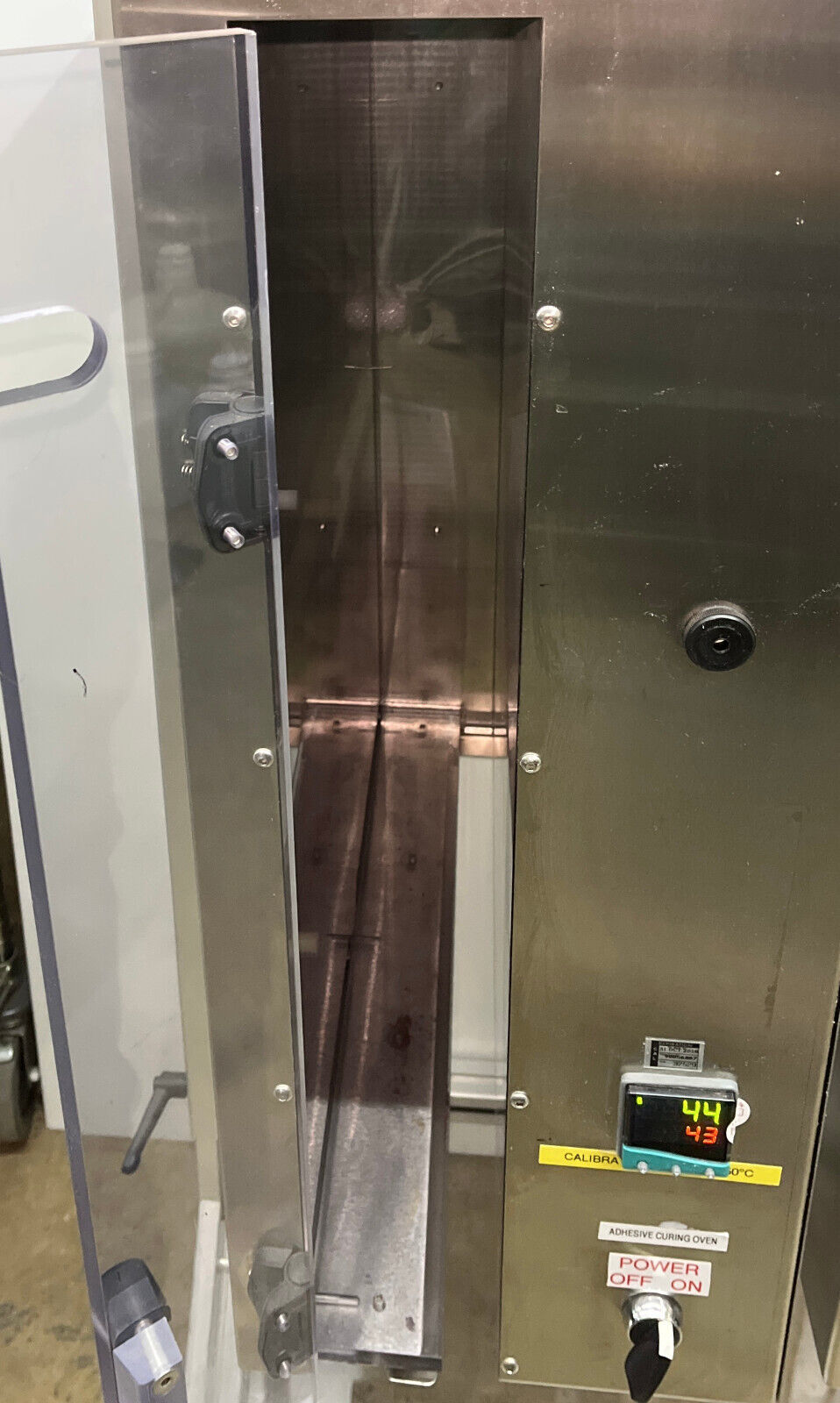 CUSTOM VERTICAL DOUBLE SS LOW TEMP AMBIENT TO 110F SOAKING CURING OVEN