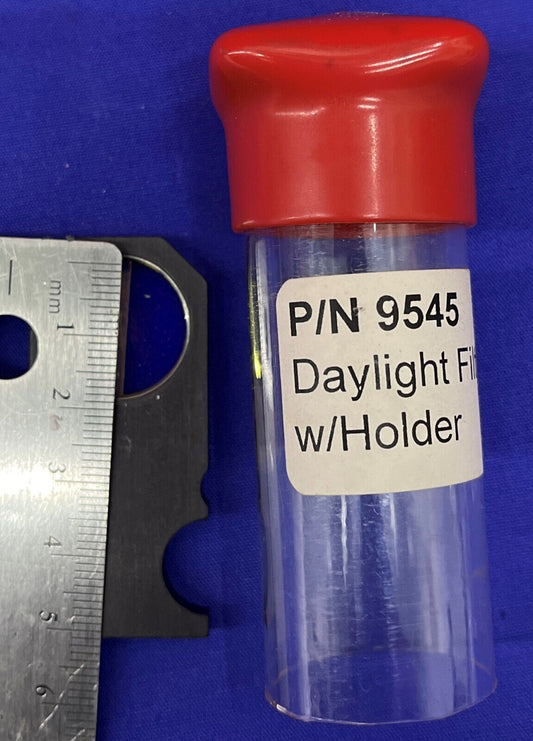 FILTRO DE LUZ DIURNA PARA LENTE DE MICROSCOPIO CON SOPORTE MODELO 9545 NO ESTOY SEGURO DEL TAMAÑO