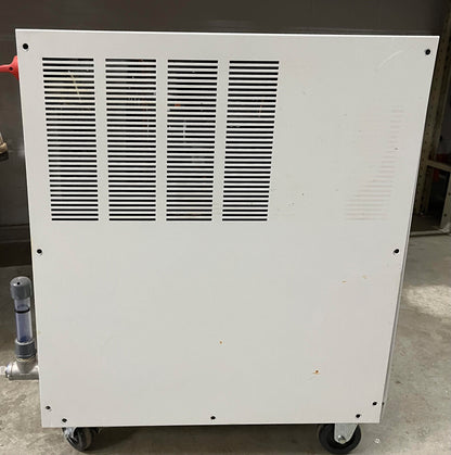 FLUID CHILLER AIR2000 PN 205585 230V - FOR PARTS/REPAIR