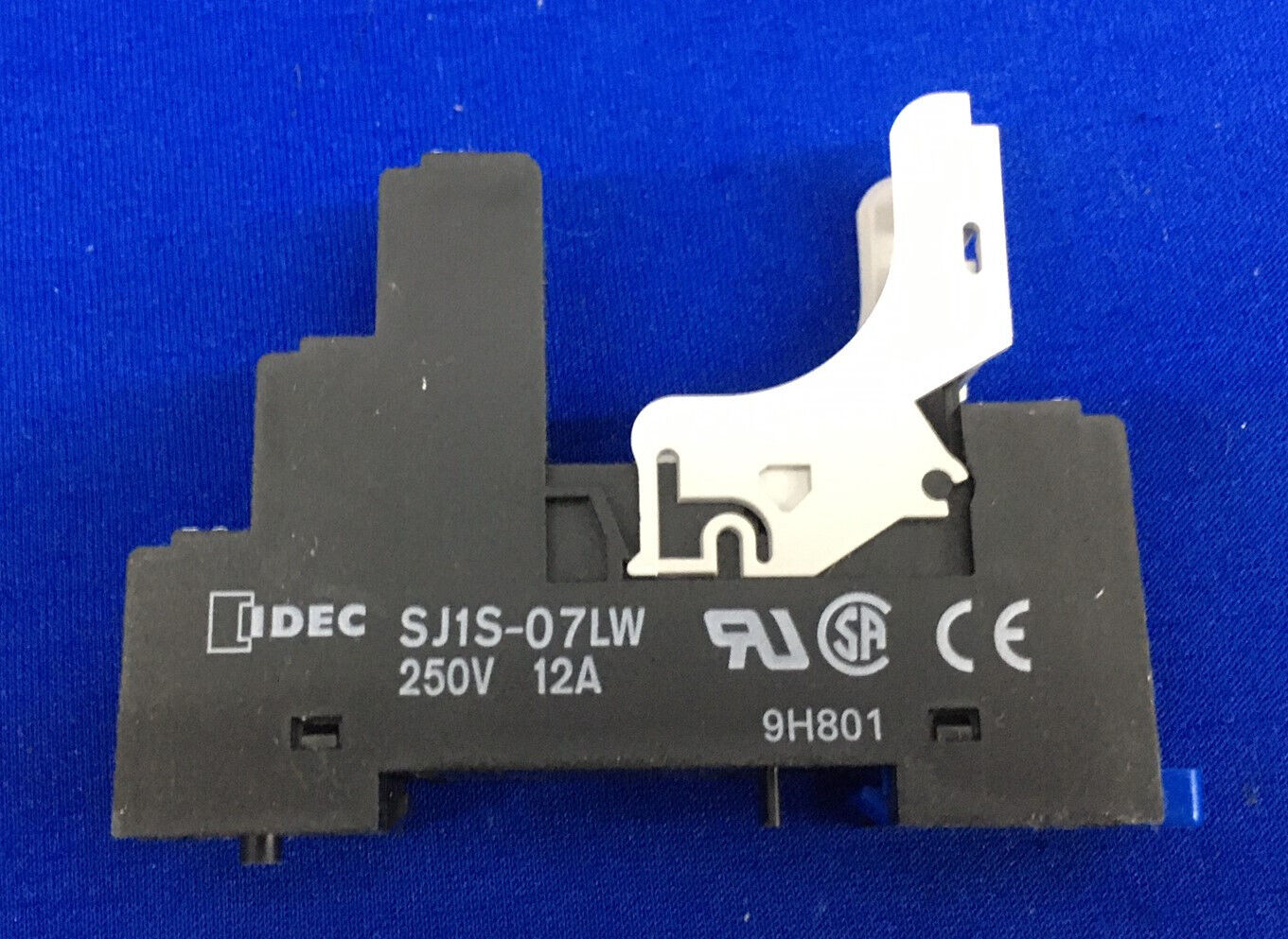 1 PKG  QTY OF 10 IDEC SJ1-07L 5 POSITION DIN RAIL RELAY SOCKET