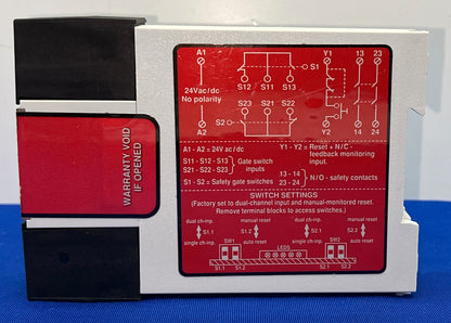 BANNER MACHINE SAFETY GM-FA-10J MODULE 24V AC/DC 250 VAC-6A