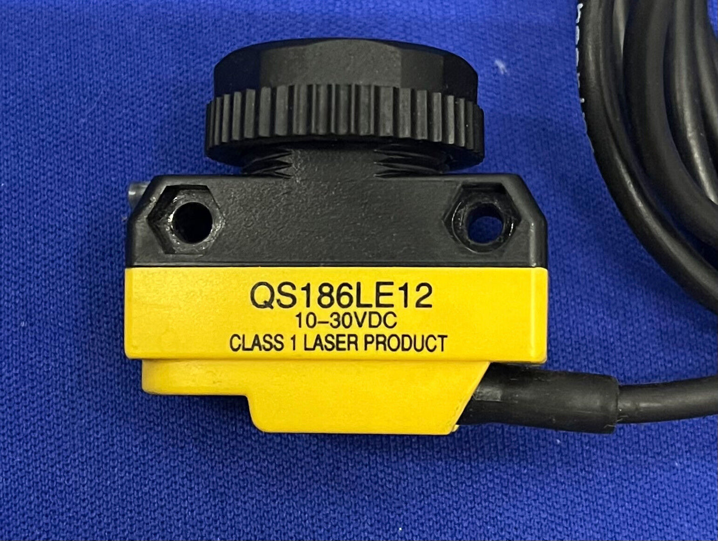 BANNER QS186LE12 PHOTOELEKTRISCHER LASER-PRODUKTSENSOR 10-30VDC 09 04F